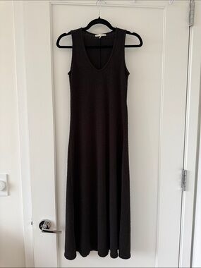 OAK + FORT Black Textured Sleeveless Maxi Dress